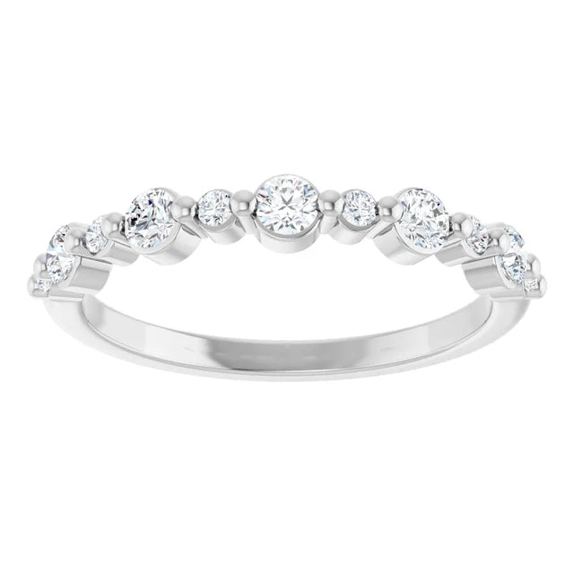 Alternating Round Diamond Ring